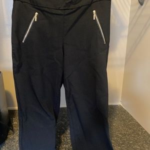 Women's Black capris size medium